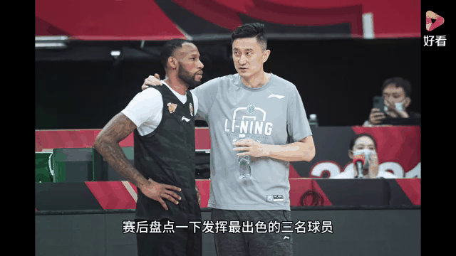 TheShy迎来五赛季出色发挥，瑞士队观众热烈欢呼！