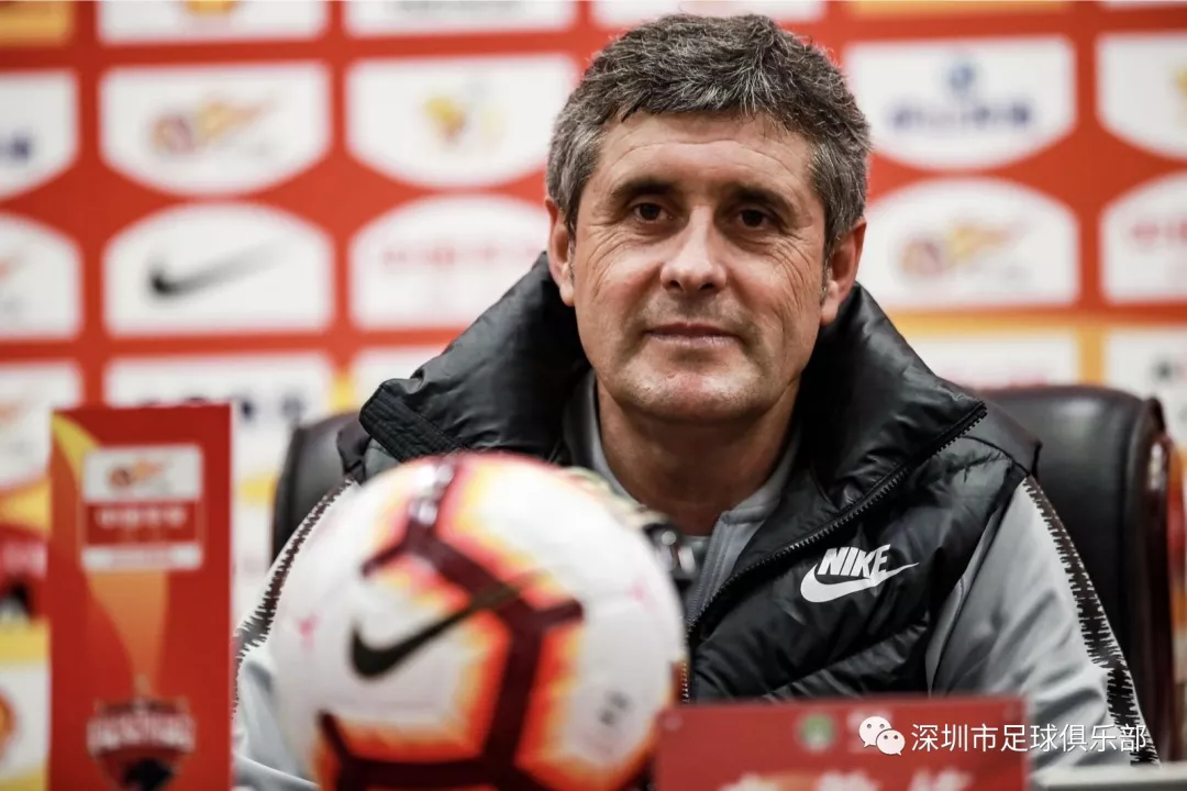 包含这也行？夏洛特黄蜂豪取连胜备战中超托特纳姆迎社区盾关键赛，冲刺阶段AC米兰调整名单以备意大利杯的词条